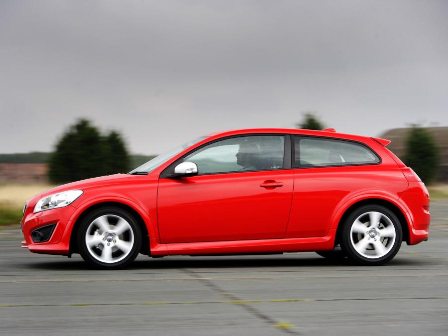  Volvo C30 R-Design 2009 года  (UK) (фото 7 из 11)